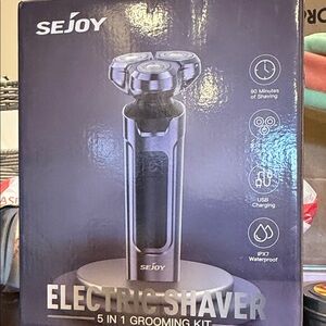 SEJOY Electric Shaver 5-in-1 Grooming Kit NIB